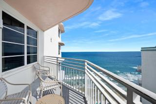 Luxury 20th Floor 2 BR Condo Direct Oceanfront Resort Daytona Beach - Daytona Beach - 8