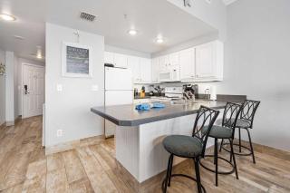 Penthouse Beach Villa Ocean Walk Resort Daytona - Daytona Beach - 3