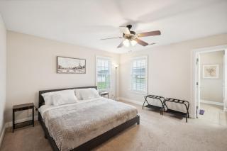 Charming Family Retreat with Spacious Yard home - Elizabeth City - 7