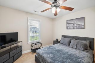 Charming Family Retreat with Spacious Yard home - Elizabeth City - 1