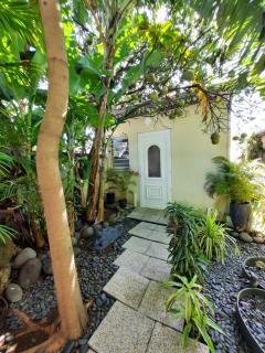 Jolie maisonnette, piscine, jacuzzi - Sainte-Suzanne - 8