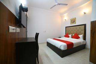 Hotel O Cross Winds Sector 62 - 3