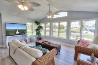 Maison de la Mer - Cape Coral Vacation Rental, Water front with direct access - 9