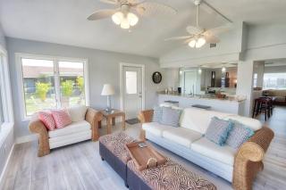 Maison de la Mer - Cape Coral Vacation Rental, Water front with direct access - 6