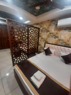 Luxury soho - Zirakpur - 5