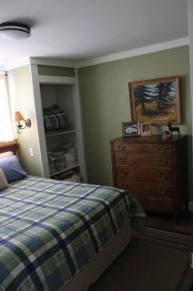 The Mountain House - An Oasis in Town! Summer Sleeps 10! - 6
