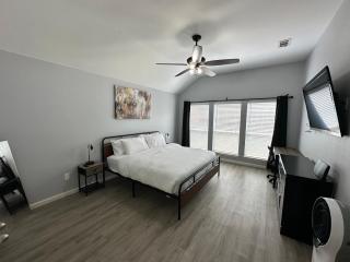 New Spacious 5-bedroom Home for Large Family - Garland - 3