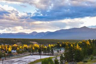 The Hilltop Haven w Hot Tub and The Best Views - Leadville - 7