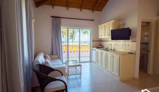 Brisas Doradas Beachfront Villa - Eslabón - 4