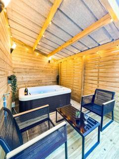 Suite romantique JACUZZI privatif chauffé à 37 GARE - Guingamp - 9