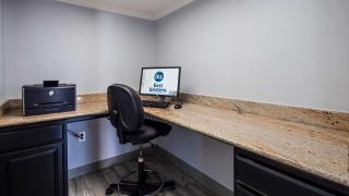 Best Western Garden Inn - 6