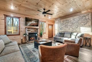 Spectacular Cabin with indoor pool and a hot tub Smokies Views - Gatlinburg - 0