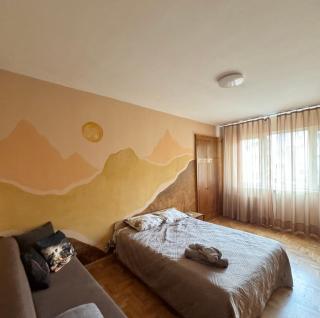 Spacious Apartment next to South Park Просторен Апартамент до Южен Парк Top Location - Sofia - 2