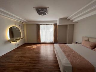 The Majestic - 1BHK - Self Check In - 6