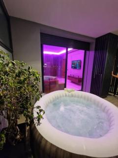luxury Studio with jacuzzi - Casablanca - 0