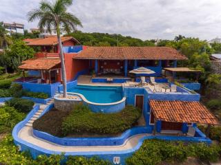 Casa Tehuana, Vista Espectacular al Mar y Playa Privada! - Santa Maria Huatulco - 0