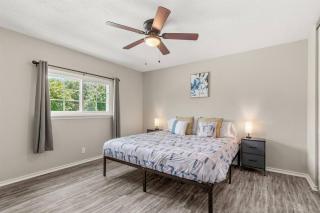 Pool Oasis by Seaworld 5 Bedrooms Game room - San Antonio - 7