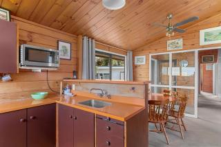 Waterfront Charm - Snells Beach Holiday Home - Snells Beach - 5
