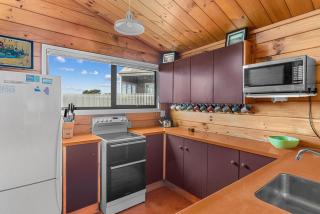 Waterfront Charm - Snells Beach Holiday Home - Snells Beach - 4