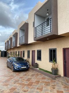 Furnished 2 Bedroom Terraced Duplex by Cerebellum& - Accra - 5