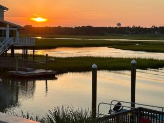 The Dock House-Private Dock-Two Blocks to Beach - 4