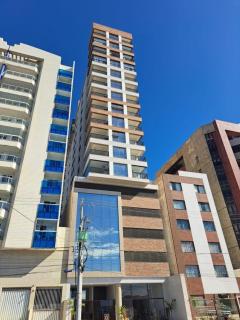 Aconchegante APARTAMENTO - Praia do Morro- Beira Mar com vista para o mar - 2 quartos , 2 banheiros, 2 vagas garagem, 1 varandas, 2 elevadores, Wi-Fi - bem localizado - Muquiçaba - 6