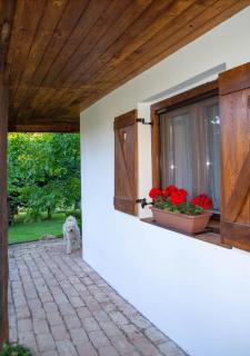 ÁFONYA VENDÉGHÁZ Obornak - Eszteregnye - 1