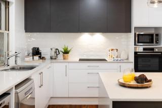 Large Family Pool Home in Taringa 6km to CBD Pets - Brisbane - 4