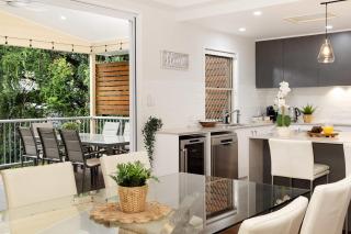 Large Family Pool Home in Taringa 6km to CBD Pets - Brisbane - 8