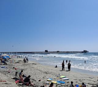 6 miles to Oceanside beach, surfing - 50 miles to LA 30 miles TO Dan Diego - 0