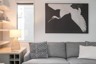 Convenient Urban Townhouse 2 carparks available - 2