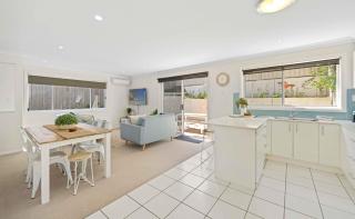 Azul Blue at Shellys - Port Macquarie - 5