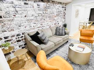 Contemporary Upscale 3BDR Home at Popular H Street Corridor Parking Included Free Cancellation - 7