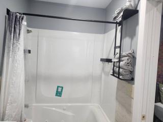 Spacious home away from home - Bloomfield - 7