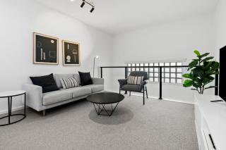 Executive Apartments - Geelong - 6