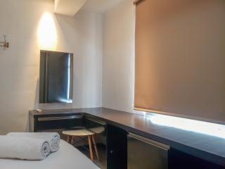 Nice and Cozy Living 2BR Apartment at Green Bay Pluit By Travelio - Jakarta - 7