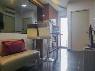 Nice and Cozy Living 2BR Apartment at Green Bay Pluit By Travelio - Jakarta - 5