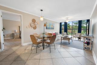 Fun 2 bed/2 bath condo with pool on Biloxi Beach - Biloxi - 0