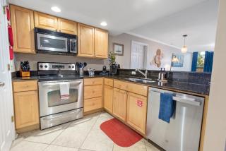 Fun 2 bed/2 bath condo with pool on Biloxi Beach - Biloxi - 6