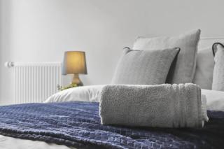 Centrally Located - Modern - 2Bed - 2Bath Apartment - London - 8