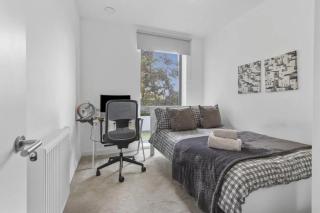 Centrally Located - Modern - 2Bed - 2Bath Apartment - 8