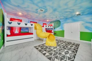 9 bed 5 bath themed home with free pool heat - Kissimmee - 7