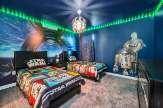 9 bed 5 bath themed home with free pool heat - Kissimmee - 6