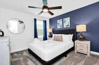 Fantastic 7 Bed 6bath Home With Private Pool & spa - Kissimmee - 4