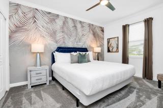Fantastic 7 Bed 6bath Home With Private Pool & spa - Kissimmee - 3