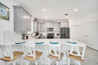 Brand New 6BD, Gameroom / Movie Theater And Pool - 8