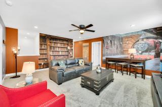 Brand New 6BD, Gameroom / Movie Theater And Pool - 2