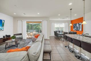 5-BD, Pool, Hot Tub, & More! - Kissimmee - 1