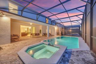 Luxurious Getaway Near Disney with Private Pool - Davenport - 0