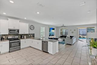 New Home/GameRoom, Movie Theater, Pool & More - Kissimmee - 2